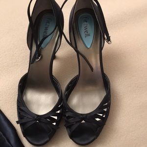 Fitzwell Navy Sateen Evening Pump